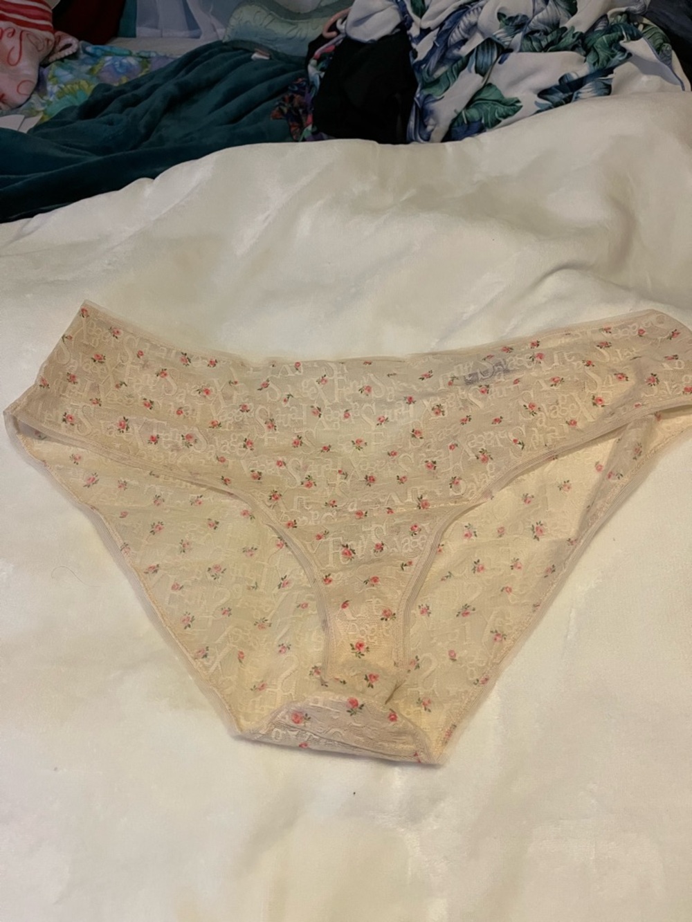 Savage X Fenty Beige Floral Lace Bikini Panty NWOT
